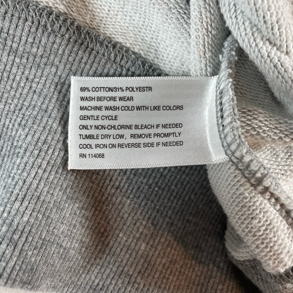 Evereve Charlotte Washed Pocket Crew Gray Sweatshirt with Pocket - Women’s Large - Picture 6 of 10